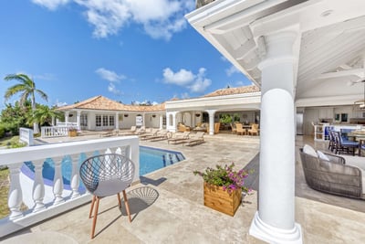 Luxury Villa Photo #9