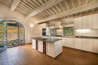 Luxury Villa Photo #12