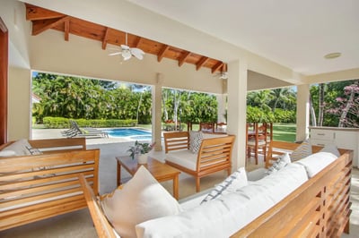 Luxury Villa Photo #14