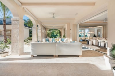 Luxury Villa Photo #13