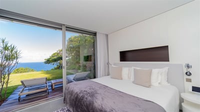 Bedroom 3: On the lower level. King size bed, air conditioning, ceiling fan, HD-TV, dish n