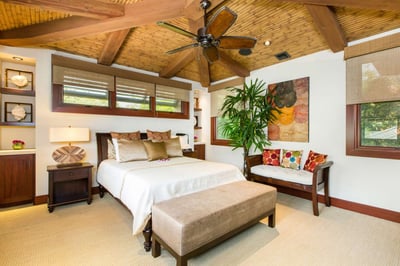 Luxury Villa Photo #45