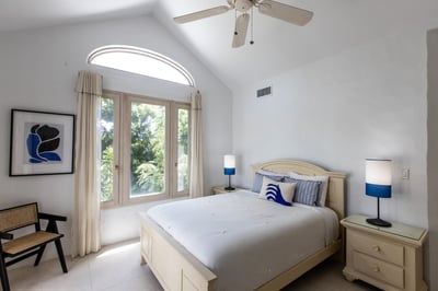 Luxury Villa Photo #53