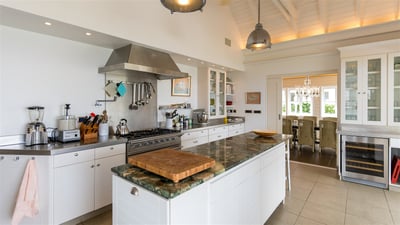 Luxury Villa Photo #38