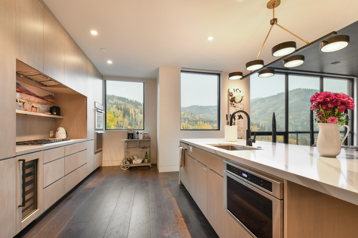One Empire 201 Home rental - 11