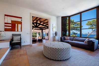 Luxury Villa Photo #16