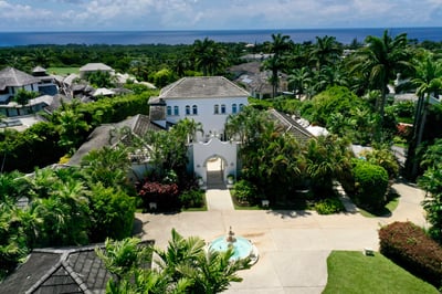 Luxury Villa Photo #40