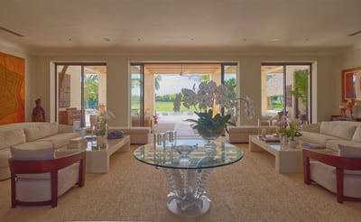 Luxury Villa Photo #23