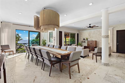 Luxury Villa Photo #39