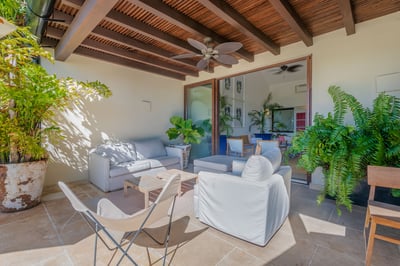 Luxury Villa Photo #2