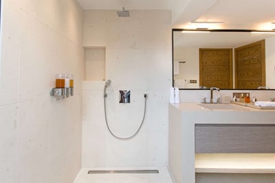 Luxury Villa Photo #43