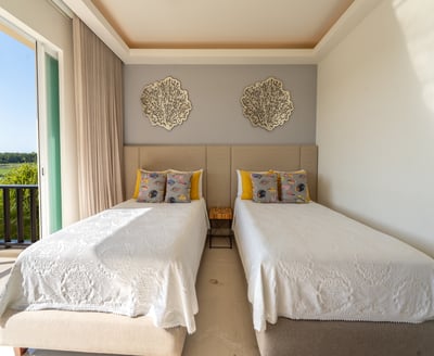 Luxury Villa Photo #29