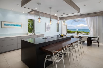 Luxury Villa Photo #11