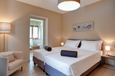 Luxury Villa Photo #17