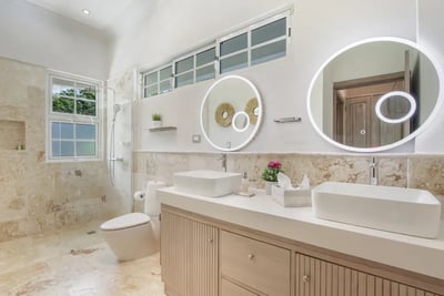Luxury Villa Photo #34