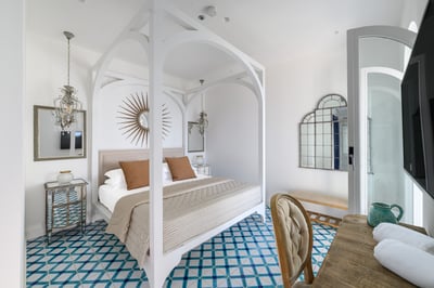 Luxury Villa Photo #35