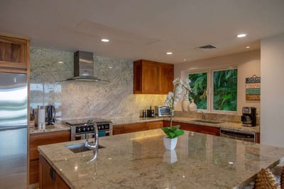 Luxury Villa Photo #17