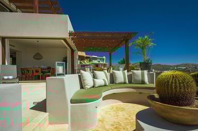 Luxury Villa Photo #11