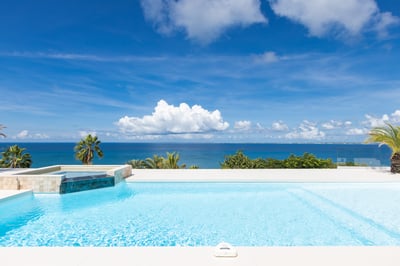 Luxury Villa Photo #6
