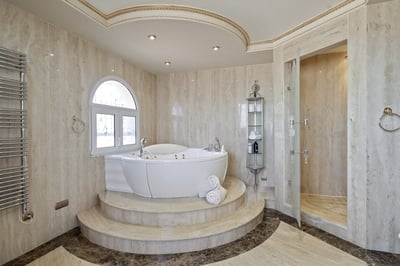 Luxury Villa Photo #27