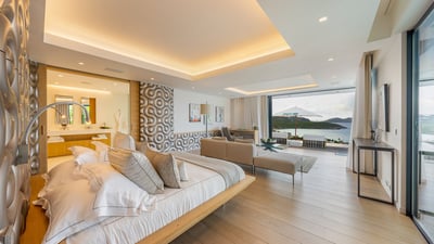 Luxury Villa Photo #86