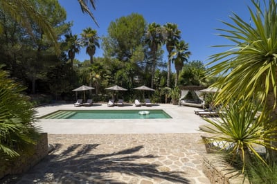 Luxury Villa Photo #8