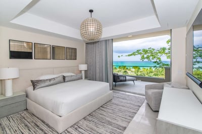Luxury Villa Photo #22
