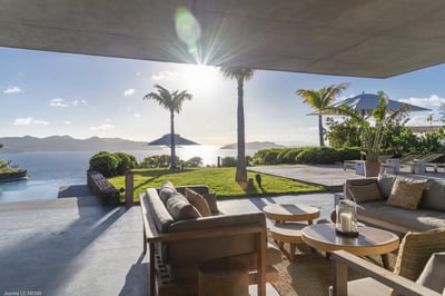 Luxury Villa Photo #16
