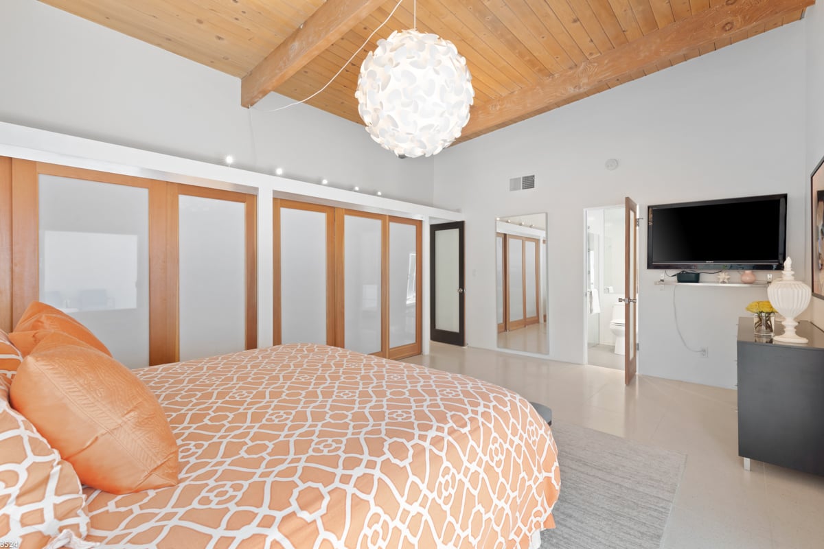 Vista Las Palmas Midcentury