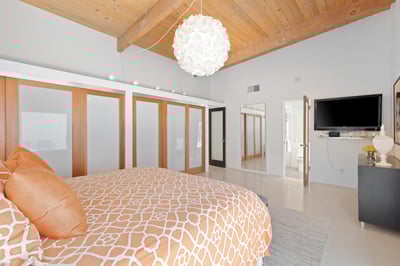 Luxury Villa Photo #16