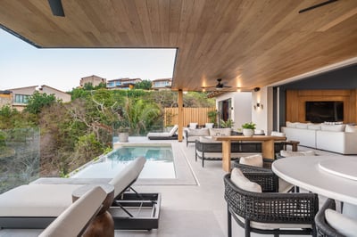 Luxury Villa Photo #21