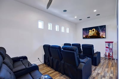Luxury Villa Photo #22