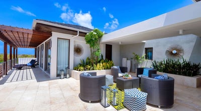 Luxury Villa Photo #6
