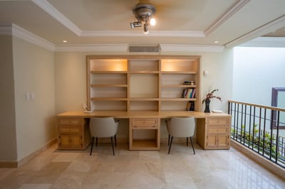 Luxury Villa Photo #36