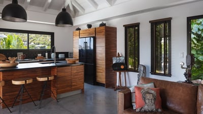 Kitchen & Dining Area