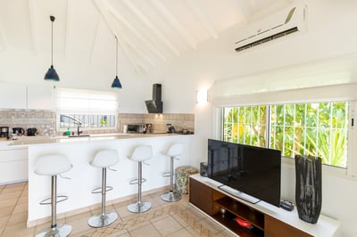 Luxury Villa Photo #17