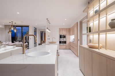 Luxury Villa Photo #18