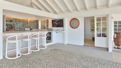 Luxury Villa Photo #13