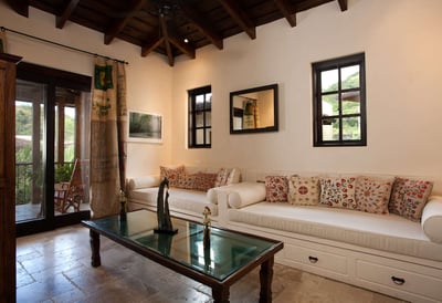 Luxury Villa Photo #11
