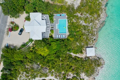 Luxury Villa Photo #38