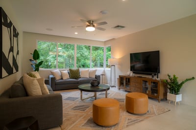 Luxury Villa Photo #26