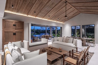Luxury Villa Photo #17