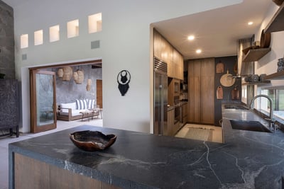Luxury Villa Photo #11