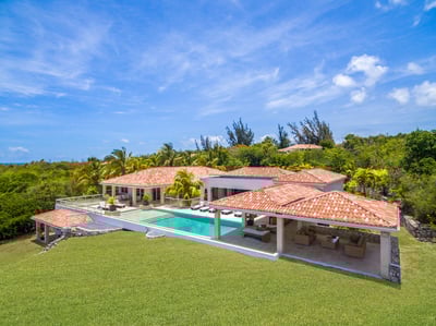 Luxury Villa Photo #28