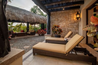 Luxury Villa Photo #9