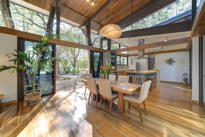 Luxury Villa Photo #12