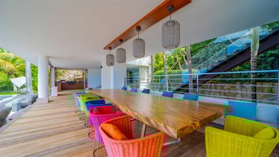 Luxury Villa Photo #24