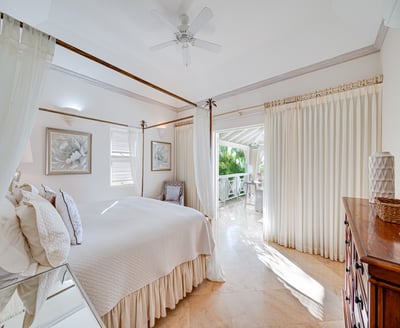 Luxury Villa Photo #20