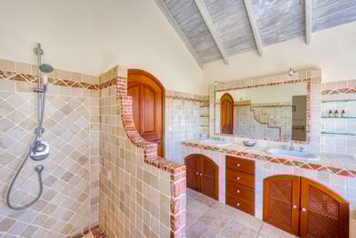 Luxury Villa Photo #28