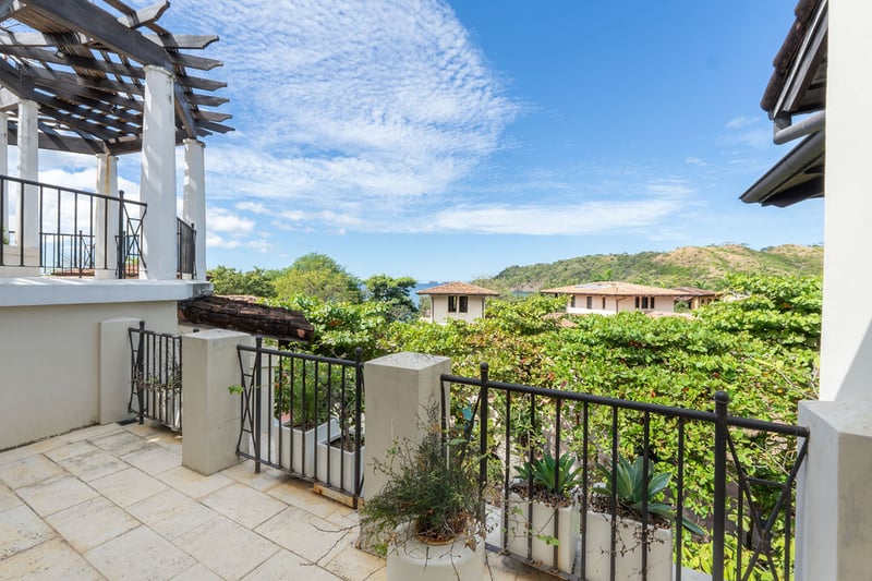 38 Avenida la Antigua